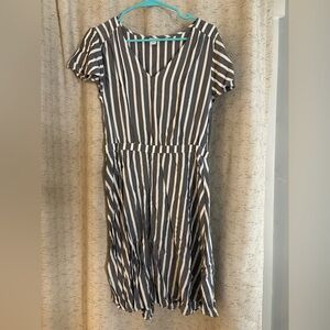 Old Navy White and Gray Cinch Waist Dress